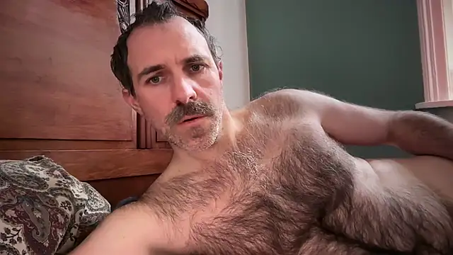 Snapshot of Brianjonest chatting on 04.15.26 Brianjonest online show from 04.15.26