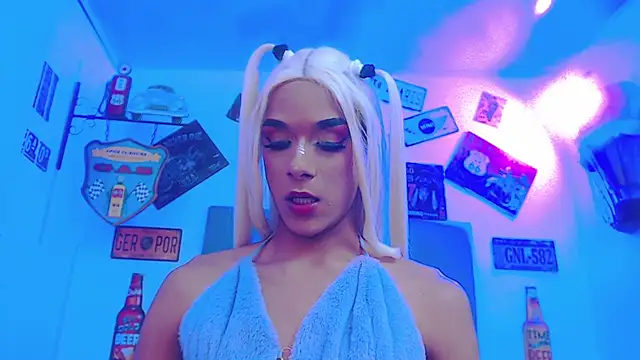 Snapshot of SARA_VAL3NTINA_ chatting on 01.01.25 SARA VAL3NTINA  online show from 01.01.25