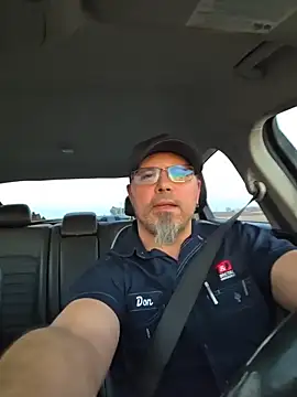 KrazyLegz online show from 02.10.26