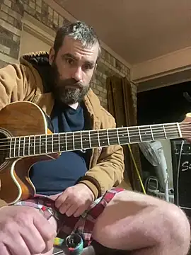 Snapshot of bigJohnson223 chatting on 12.31.24 bigJohnson223 online show from 12.31.24