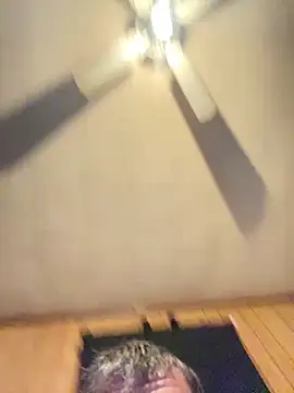 Snapshot of bigJohnson223 chatting on 03.04.25 bigJohnson223 online show from 03.04.25