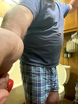 Snapshot of bigJohnson223 chatting on 10.25.25 bigJohnson223 online show from 10.25.25