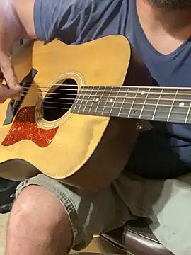 Snapshot of bigJohnson223 chatting on 10.26.25 bigJohnson223 online show from 10.26.25