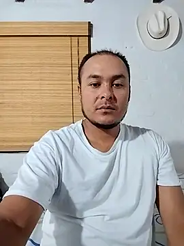 Snapshot of piton77 chatting on 05.03.26 piton77 online show from 05.03.26