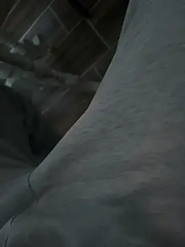 Snapshot of Angarasex chatting on 04.15.26 Angarasex online show from 04.15.26