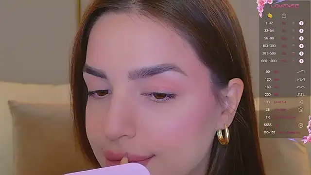 BellaHalles online show from 11.21.25