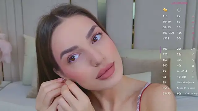 Snapshot of BellaHalles chatting on 02.27.26 BellaHalles online show from 02.27.26