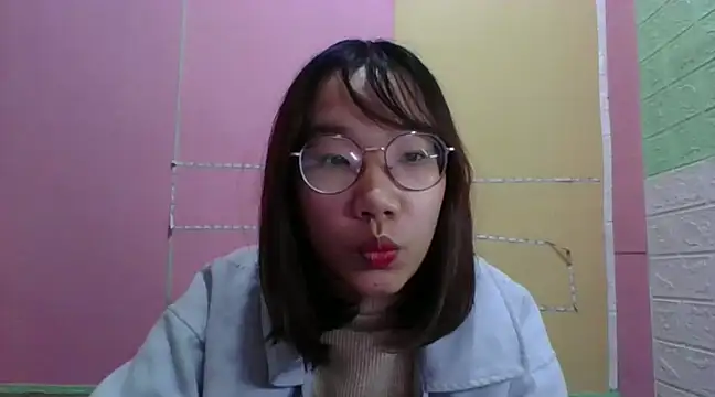 Nanoko online show from 02.09.25