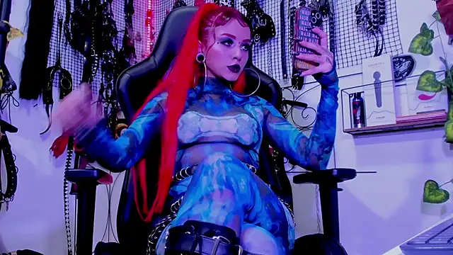 Snapshot of Agatha_BDSM chatting on 03.10.25 Agatha BDSM online show from 03.10.25