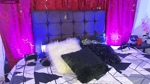 Majuu   online show from 10.25.25