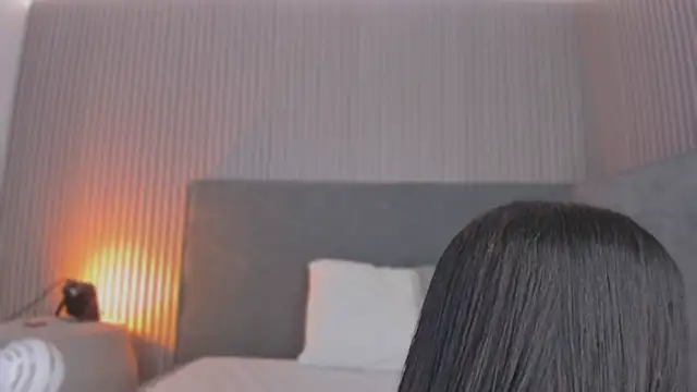 emelie 89 online show from 02.10.26