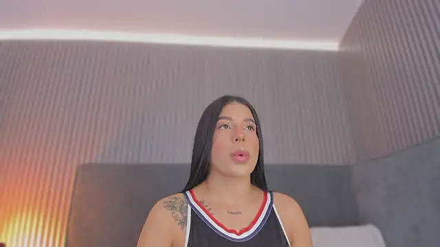 emelie 89 online show from 02.17.26