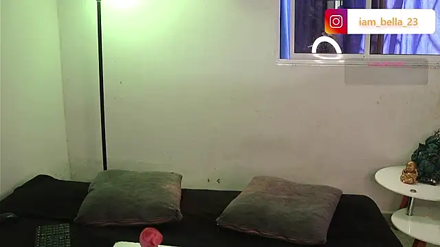 Snapshot of yourtoybella chatting on 02.17.26 yourtoybella online show from 02.17.26