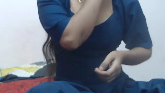 Snapshot of wildbabes chatting on 12.30.24 wildbabes online show from 12.30.24