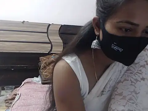 Snapshot of wildbabes chatting on 10.08.25 wildbabes online show from 10.08.25