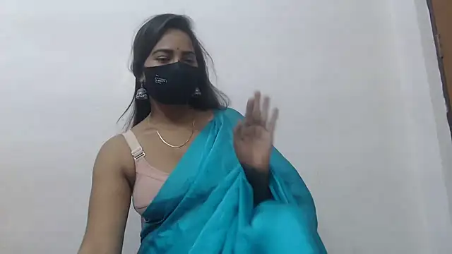 Snapshot of wildbabes chatting on 10.19.25 wildbabes online show from 10.19.25