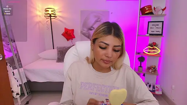 SALOOMEE   online show from 03.17.25