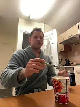 Yourhotboy 42 online show from 03.08.25