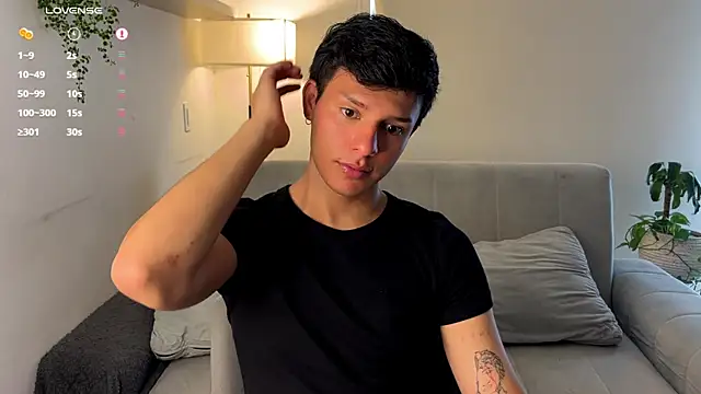 Alexxblue online show from 11.14.25