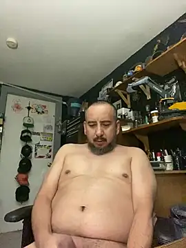 Snapshot of ElPollo77 chatting on 12.25.24 ElPollo77 online show from 12.25.24