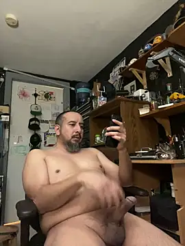 Snapshot of ElPollo77 chatting on 02.25.25 ElPollo77 online show from 02.25.25