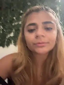 pamell col online show from 12.04.24