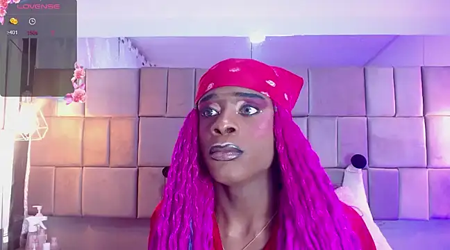 puca ebony online show from 03.05.25