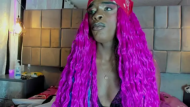 puca ebony online show from 03.09.25