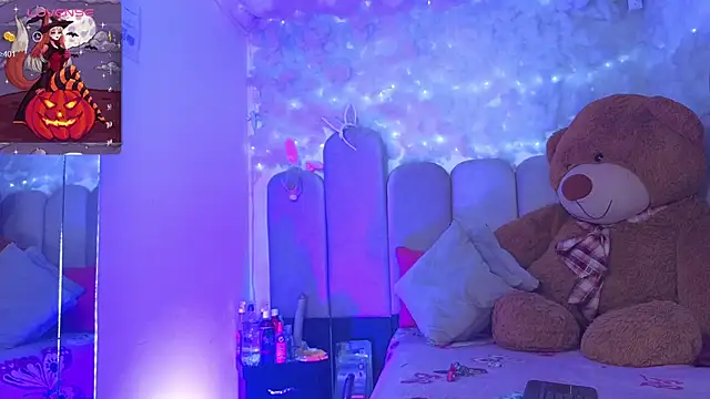 puca ebony online show from 10.16.25