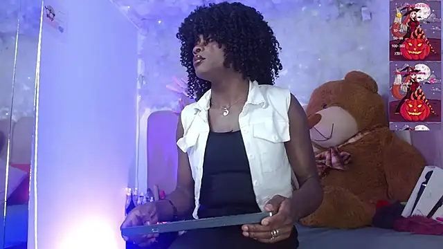 puca ebony online show from 10.24.25