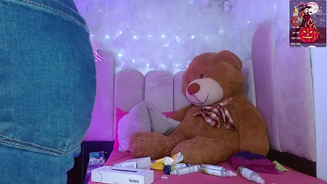 puca ebony online show from 10.28.25