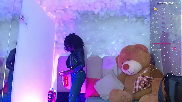 puca ebony online show from 11.29.25