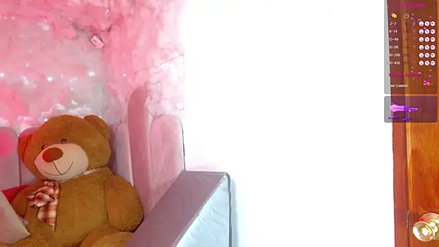 puca ebony online show from 03.10.26