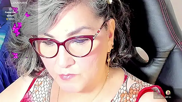 cataleya mom online show from 10.30.25