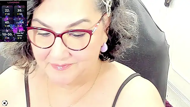 Snapshot of cataleya_mom chatting on 07.17.26 cataleya mom online show from 07.17.26