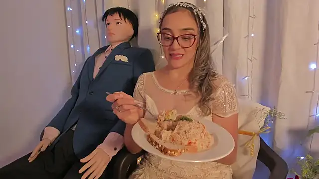 Jessica Herrera  online show from 02.15.25