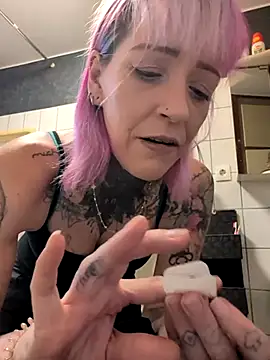 Micky Mouth online show from 11.27.25