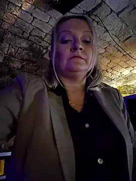 Snapshot of lady_charlyne chatting on 02.28.25 lady charlyne online show from 02.28.25