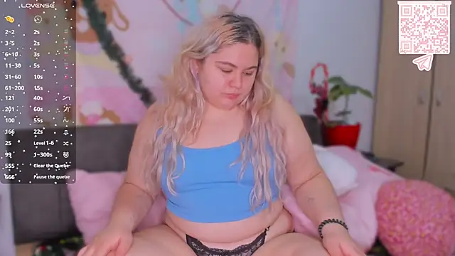 Freakcute  online show from 01.08.26