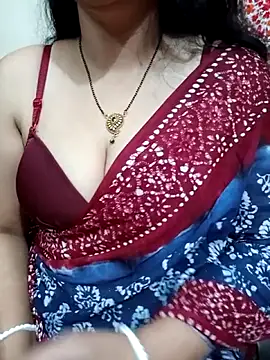 Priya Boudi online show from 10.31.25