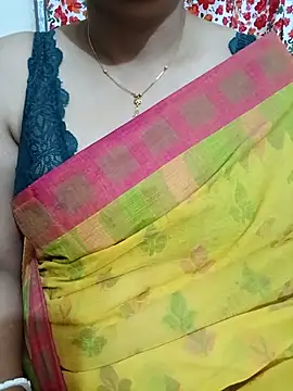 Snapshot of Priya_Boudi chatting on 02.14.26 Priya Boudi online show from 02.14.26