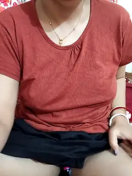 Snapshot of Priya_Boudi chatting on 02.15.26 Priya Boudi online show from 02.15.26