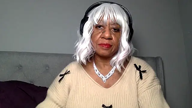 BreanaDivine online show from 01.09.25