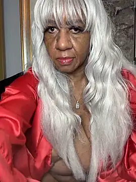 BreanaDivine online show from 12.21.25