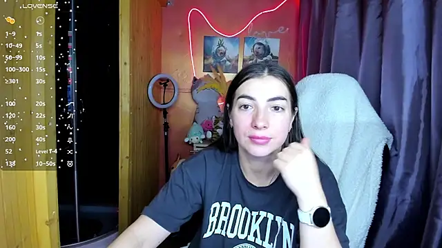 Fiery Brunette  online show from 03.19.26