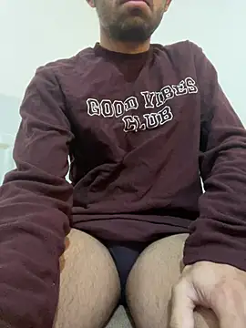 Snapshot of rhuh3991 chatting on 01.01.25 rhuh3991 online show from 01.01.25