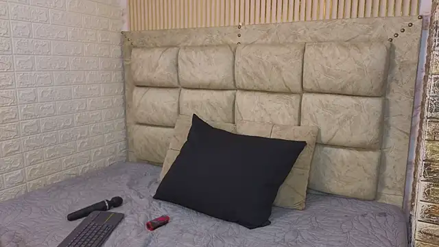 catalina  23 online show from 04.14.26