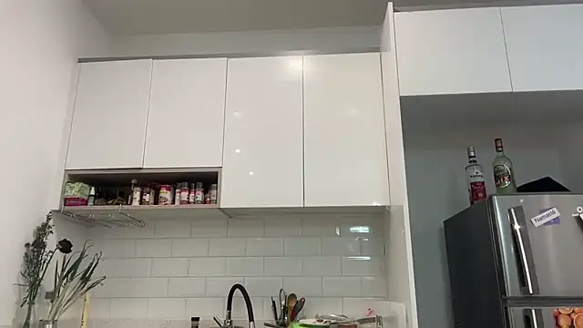 ChocolateCakeQueen online show from 03.02.25