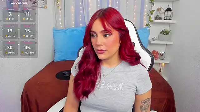 HazzelGray online show from 12.05.24