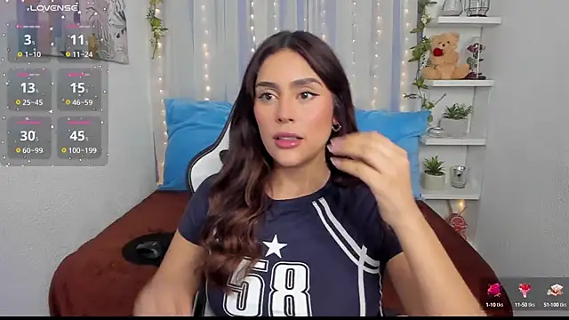 HazzelGray online show from 03.11.25